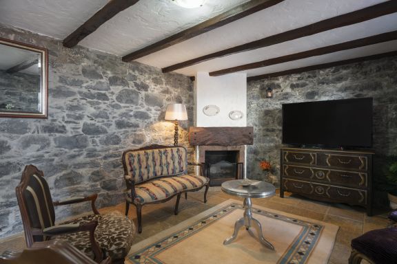 With pool and barbecue - Villa Roque