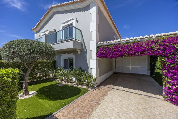 Boa Vista - Golf View Villa