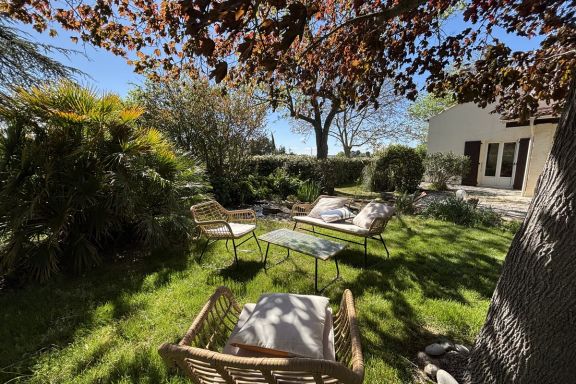 Countryside villa with swimming pool