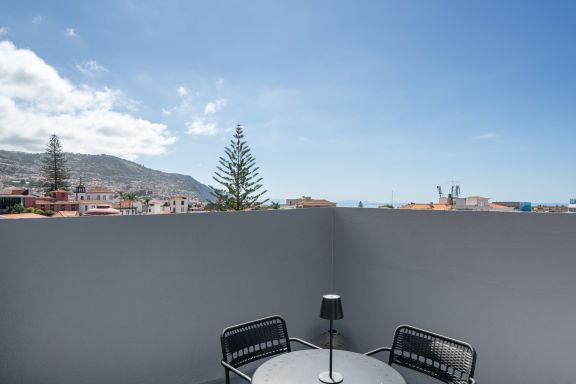 Quebra Costas I – A Refuge with Panoramic Views