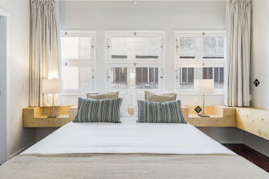 Bedroom with double bed