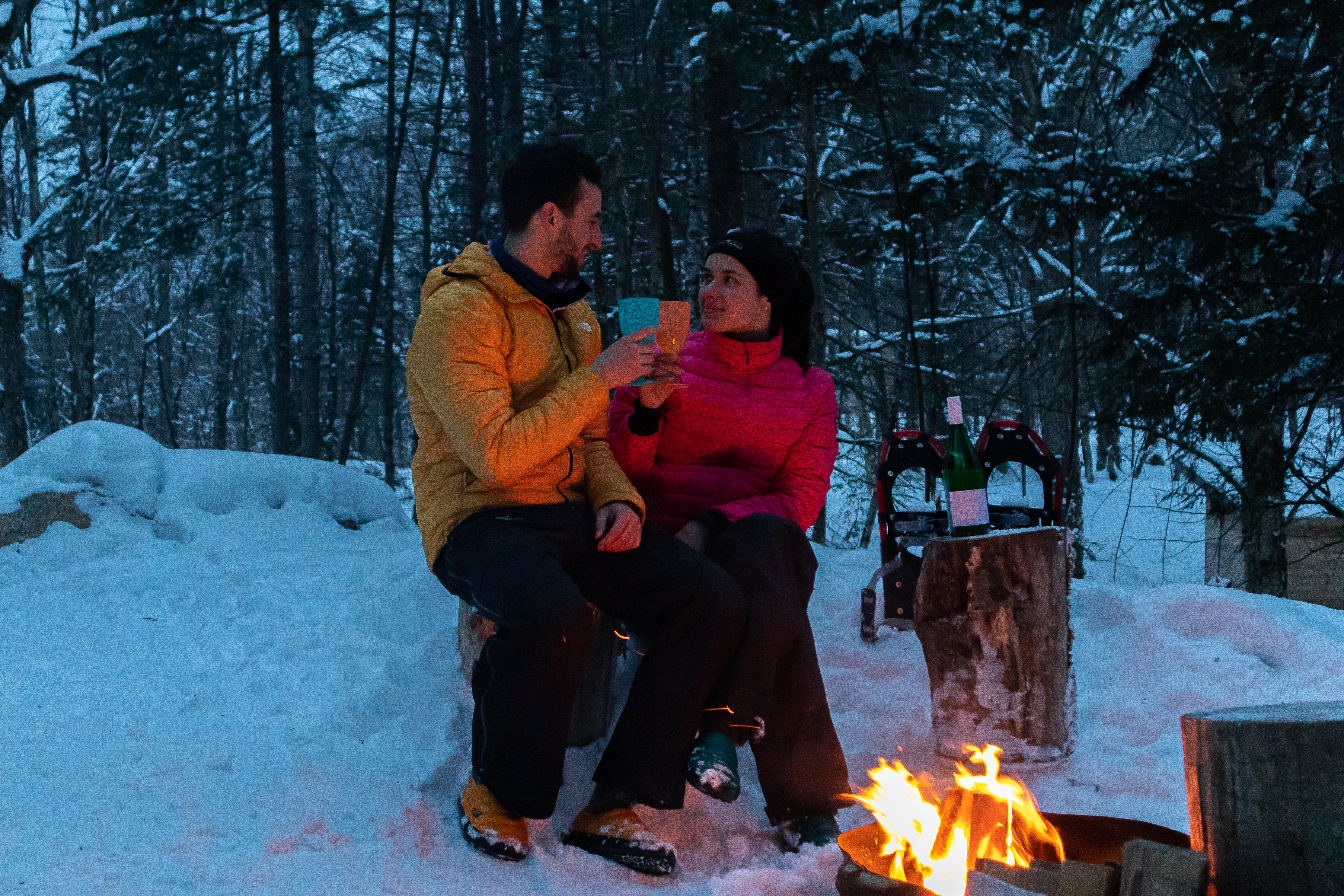 A campfire at Les Refuges Perchés