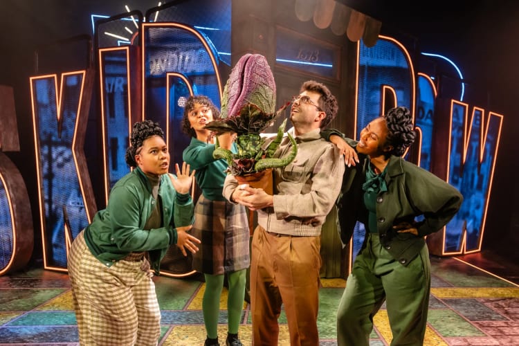 Little Shop of Horrors britishtheatreguide.info asks for your consent to use your personal data for the following purposes: Manage your data Confirm our vendors