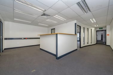 2/77 Denham Street Townsville City QLD 4810 - Image 2