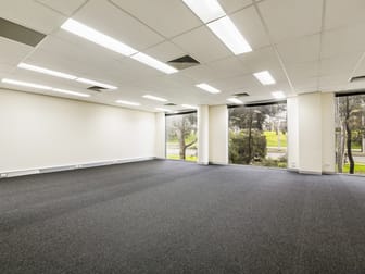 2A/758 Blackburn Road Notting Hill VIC 3168 - Image 2