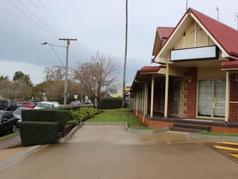 17 Kitchener Street East Toowoomba QLD 4350 - Image 2