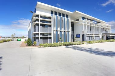 2/31 Amy Johnson Place Eagle Farm QLD 4009 - Image 1