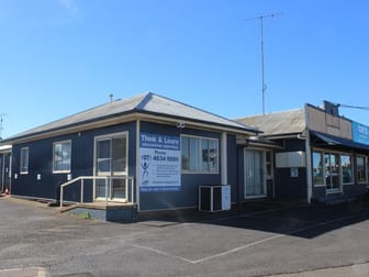 2/143 Anzac Avenue Harristown QLD 4350 - Image 2