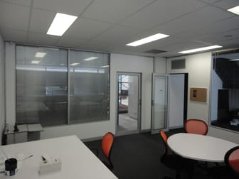 3/22 Sabre Drive Port Melbourne VIC 3207 - Image 3