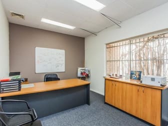 4/201-205 Burslem Drive Maddington WA 6109 - Image 3