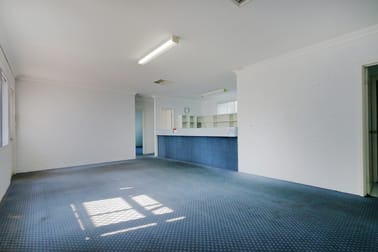 2/9 Archibald Street Willagee WA 6156 - Image 3