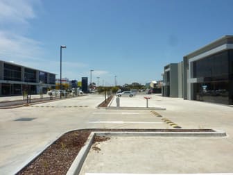 30 Lobelia Drive Altona North VIC 3025 - Image 2