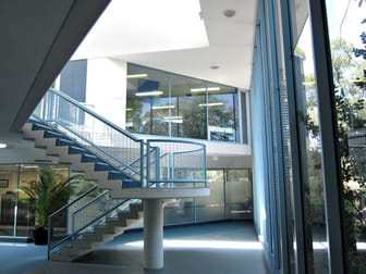 32 Thesiger Court Deakin ACT 2600 - Image 2
