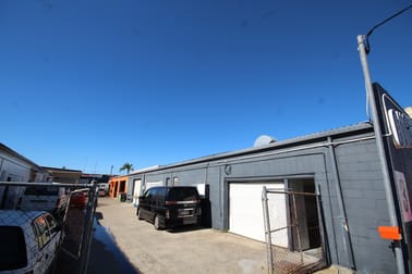3/5 Karen Avenue Mermaid Beach QLD 4218 - Image 2
