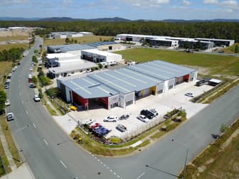 Unit 4/10-12 Claude Boyd Parade Bells Creek QLD 4551 - Image 3
