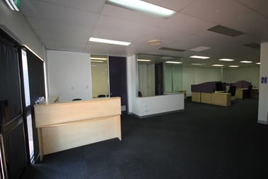 1&2/143 Tingal Road Wynnum QLD 4178 - Image 2