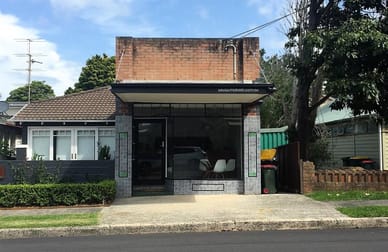 16 Moore St Austinmer NSW 2515 - Image 1