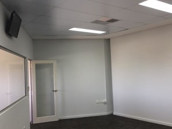 1/68 Mordaunt Circuit Canning Vale WA 6155 - Image 3