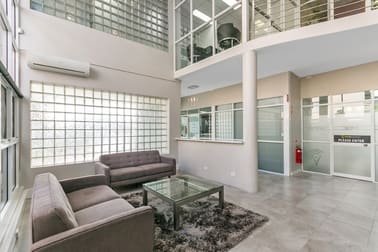 16 Kearns Crescent Ardross WA 6153 - Image 3