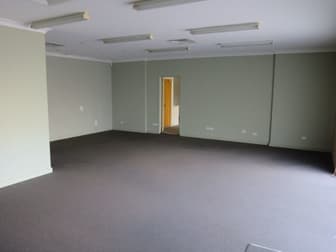 2/12 Vanessa Boulevard Springwood QLD 4127 - Image 2