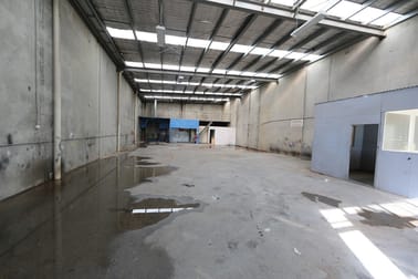 1/32 Graham Road Clayton VIC 3168 - Image 2