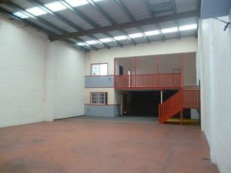 1/13 Lucinda Woolloongabba QLD 4102 - Image 2