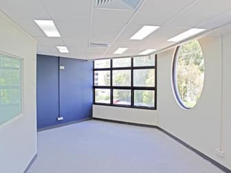 G4/109 Upton Street Bundall QLD 4217 - Image 3
