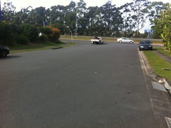 2A/4 Flint Court Varsity Lakes QLD 4227 - Image 2
