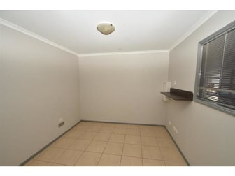 2/58 Keane Street Currajong QLD 4812 - Image 3