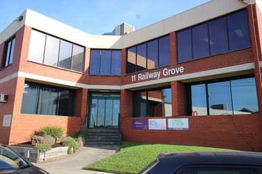 1/11 Railway Grove Mornington VIC 3931 - Image 1