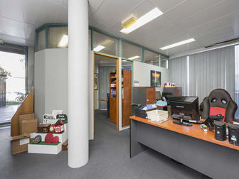 25 Cumberland Drive Seaford VIC 3198 - Image 2