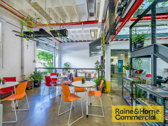 1/30 Florence Street Newstead QLD 4006 - Image 3