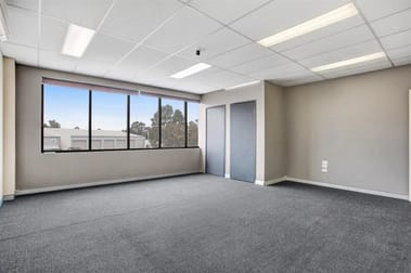 8 Glenwood Drive Thornton NSW 2322 - Image 3