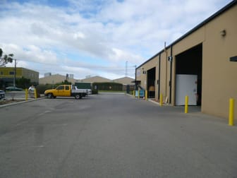 2/25 Turnball Road Neerabup WA 6031 - Image 2