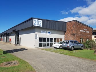202-204 McCormack Street Manunda QLD 4870 - Image 1