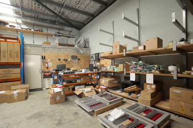 2a/65 Riverside Place Morningside QLD 4170 - Image 3