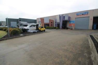 2/6-8 Hogan Court Pakenham VIC 3810 - Image 2