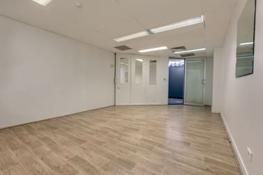 1B/182 Bay Terrace Wynnum QLD 4178 - Image 3
