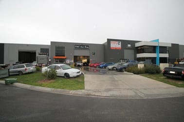 Unit 1/68 Peet Street Pakenham VIC 3810 - Image 3