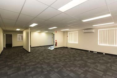 1/150 Vulcan Road Canning Vale WA 6155 - Image 2