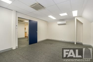 Suite  4/92 Lincoln Street Oxley QLD 4075 - Image 3