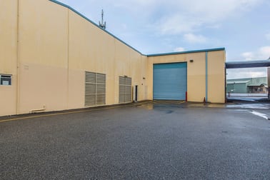 3/150 Vulcan Road Canning Vale WA 6155 - Image 2