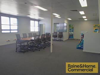 2a/5 Stockwell Place Archerfield QLD 4108 - Image 3