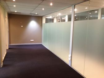 2/2 28-30 Florence St Hornsby NSW 2077 - Image 2