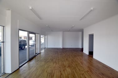 10 Tank Street Gladstone Central QLD 4680 - Image 2