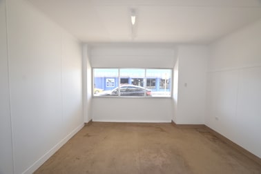 10 Tank Street Gladstone Central QLD 4680 - Image 3