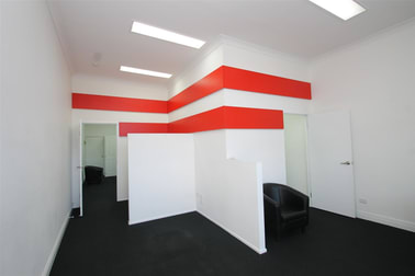 2/625 Ruthven Street Toowoomba QLD 4350 - Image 2