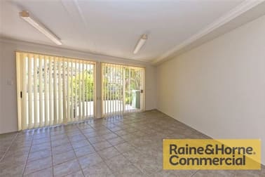 1/6 Mond Street Thorneside QLD 4158 - Image 2
