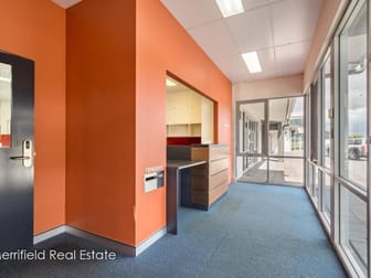 1/2 Barnesby Drive Yakamia WA 6330 - Image 2