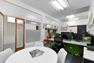 6/135 Bay Terrace Wynnum QLD 4178 - Image 1